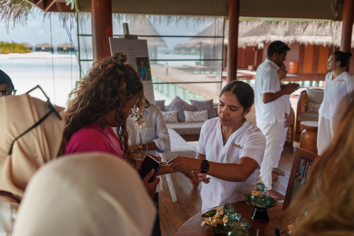 FHTSMNU's tweet photo. The 2025 Tourism Week Poster Competition winners enjoying their well-deserved day trip at Anantara Dhigu sponsored by @MoTmv. The winners enjoyed exclusive tours of resort facilities, a delightful lunch, a private villa, and a relaxing dip at Gulhifushi Private Island 🏝️ https://t.co/inncy6uaTi