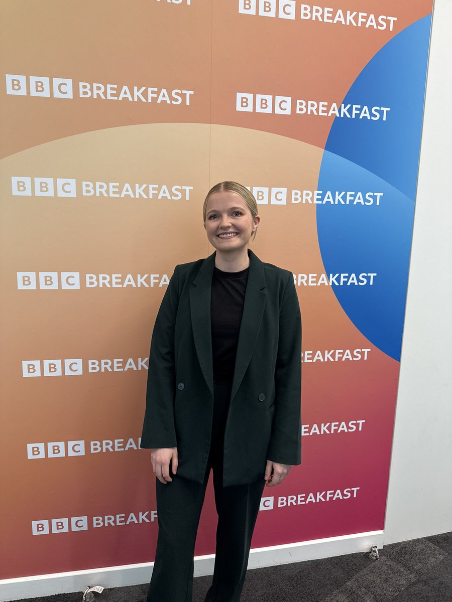 elsleightholm's tweet image. Still not over this 🥹

Nerding out about @NASAArtemis on UK TV was was so surreal 🥹