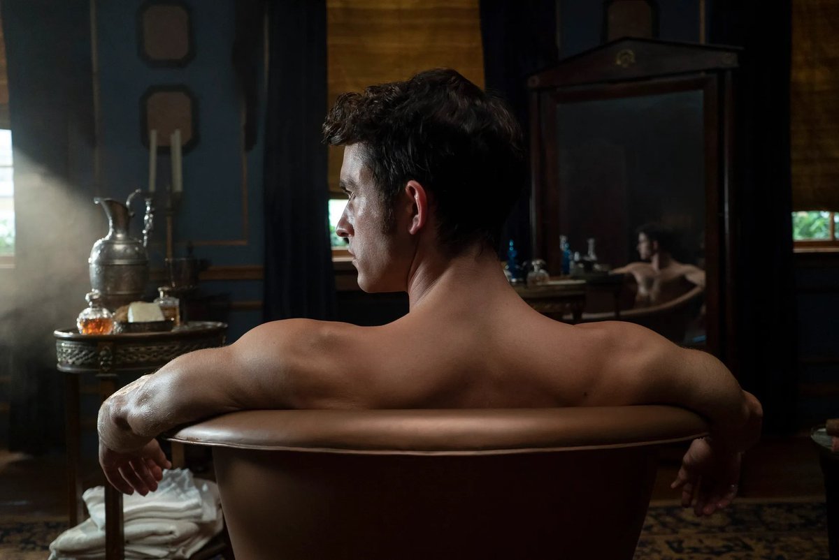 enieleda_m's tweet image. Anthony Bridgerton 🫦

#jonathanbailey