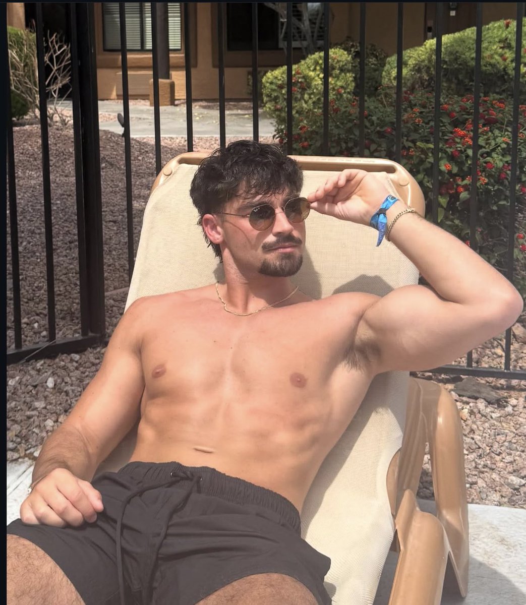 Alphacooper tweet media