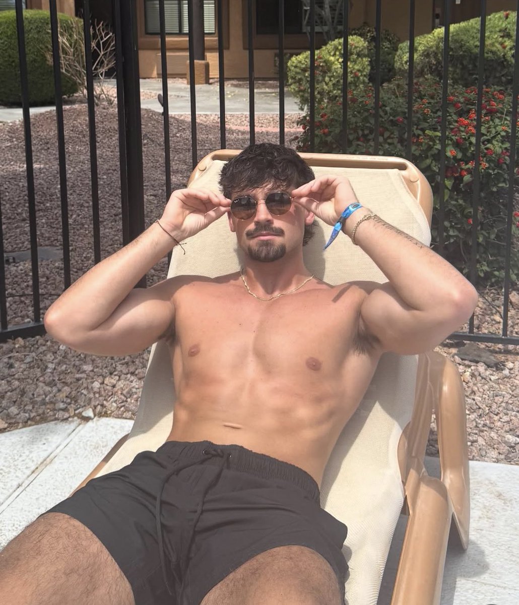 Alphacooper tweet media