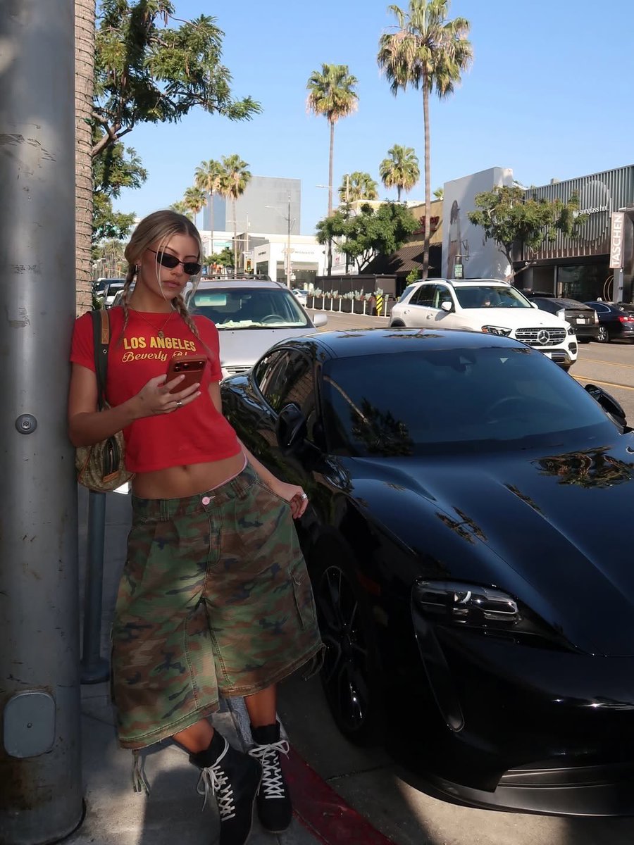 Rockstar tweet media