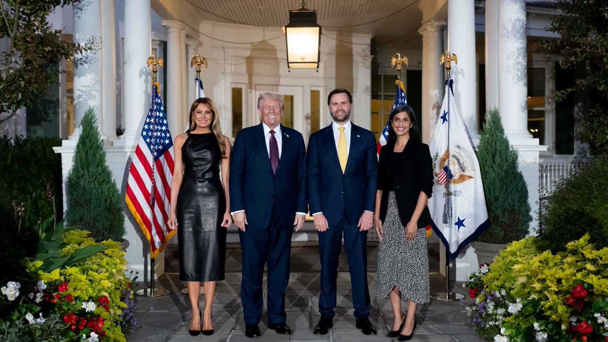 F A H A D tweet media