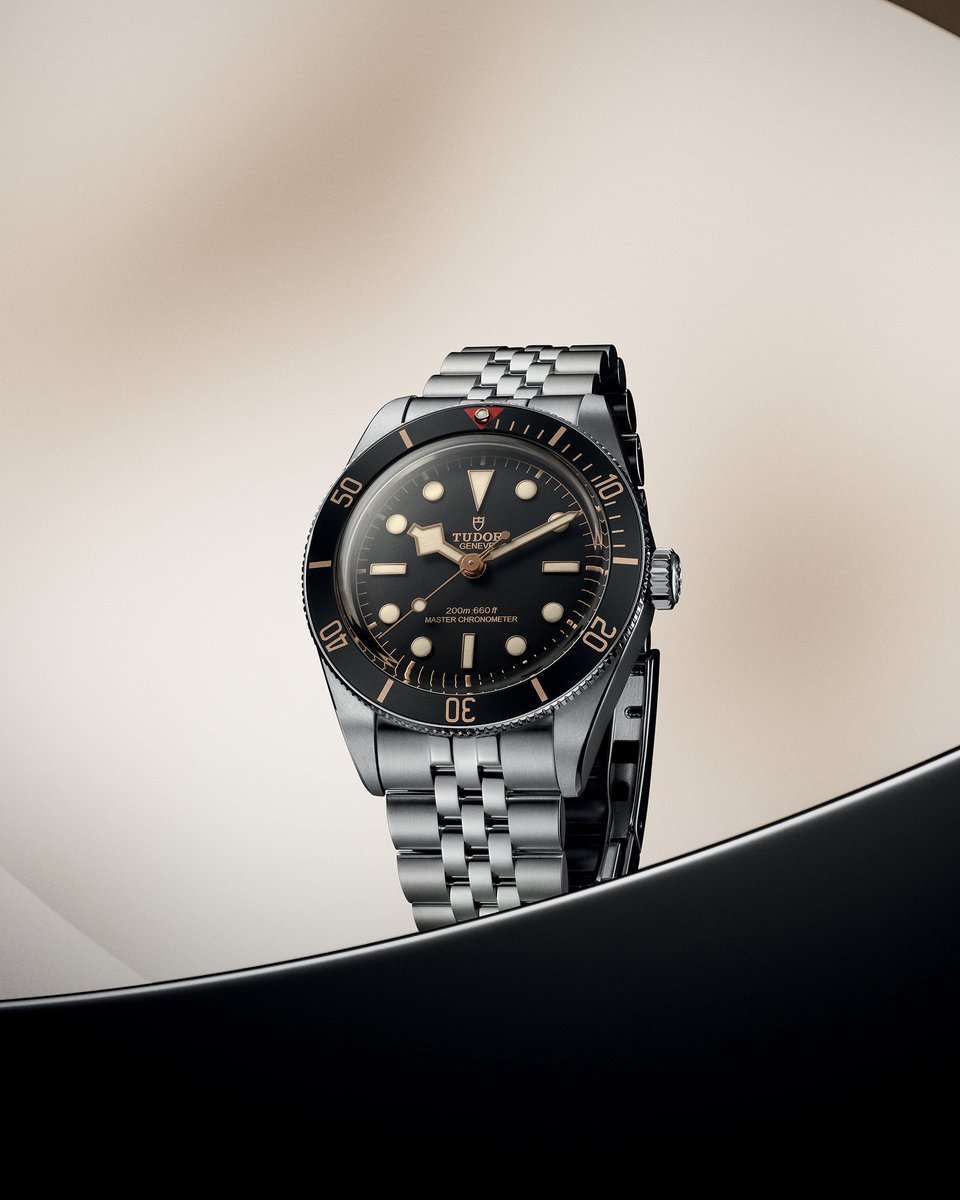 baldassarreted's tweet photo. METAS certifications are a big theme for Tudor for Watches and Wonders this year, and the Black Bay 58 is among those on the list to receive the Master Chronometer certification.

The crowd-favorite model also receives the classic five-link bracelet for a touch of refinement as well as some case adjustments following the formula of the Burgundy from last year, including a thinner profile at 11.7mm.