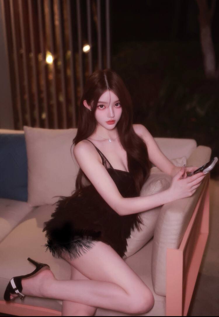 weiweiya67's tweet photo. 话说拍那种大尺度私房的，拍完是不是要做的？ https://t.co/xgKyJgN1fu