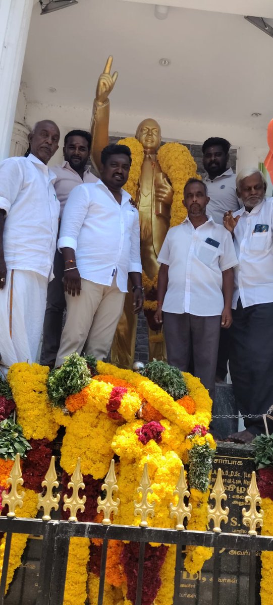 GreesanS's tweet photo. அண்ணலை வாழ்த்தி வணங்குகிறோம்...135 #ஜெய்பீம் #ஜெய்பாரத்
மங்கலம் சட்டமன்ற தொகுதி பாரதிய ஜனதா கட்சி...
#AmbedkarJayanti 

@BJP4India @ANamassivayam
@RamalingamMla @BlrNirmal https://t.co/LQftaVU68R