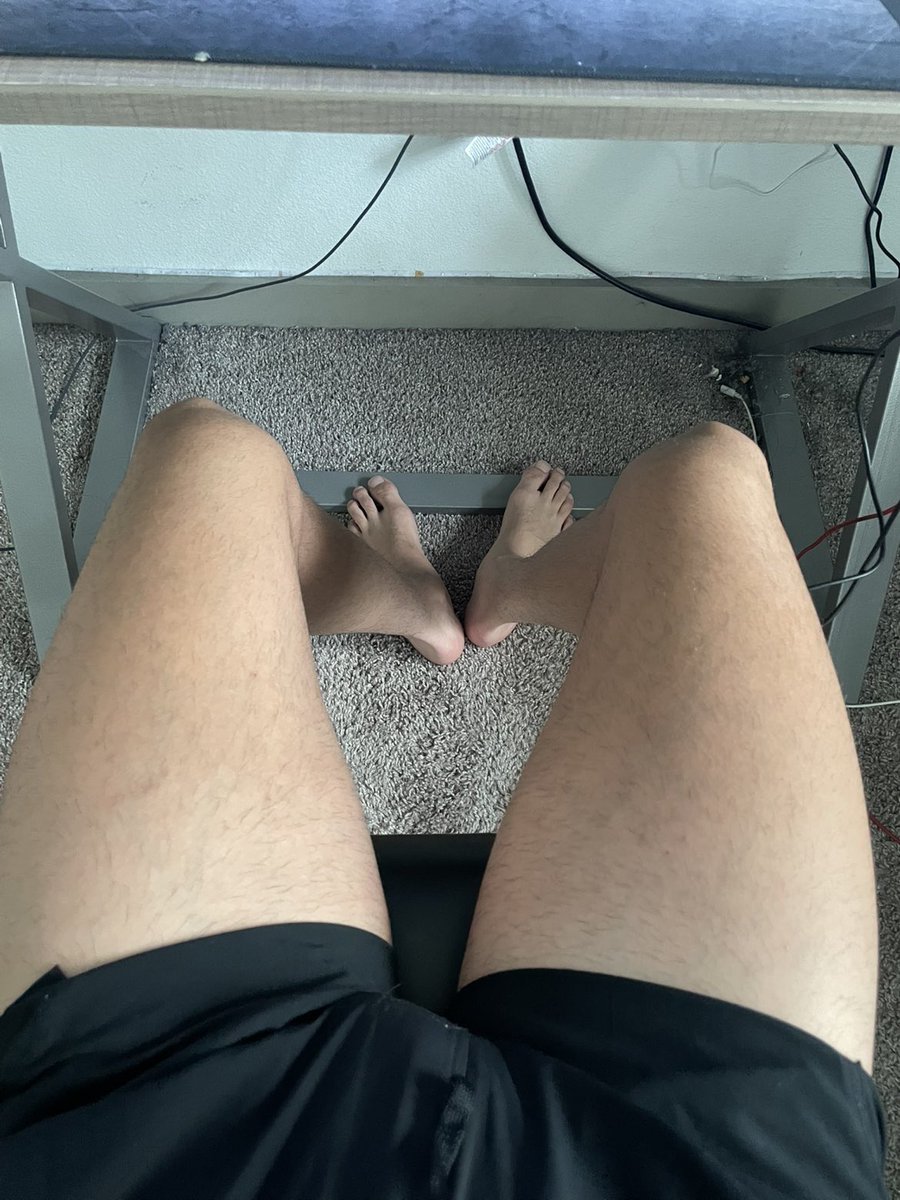 Alex 🦒 tweet media