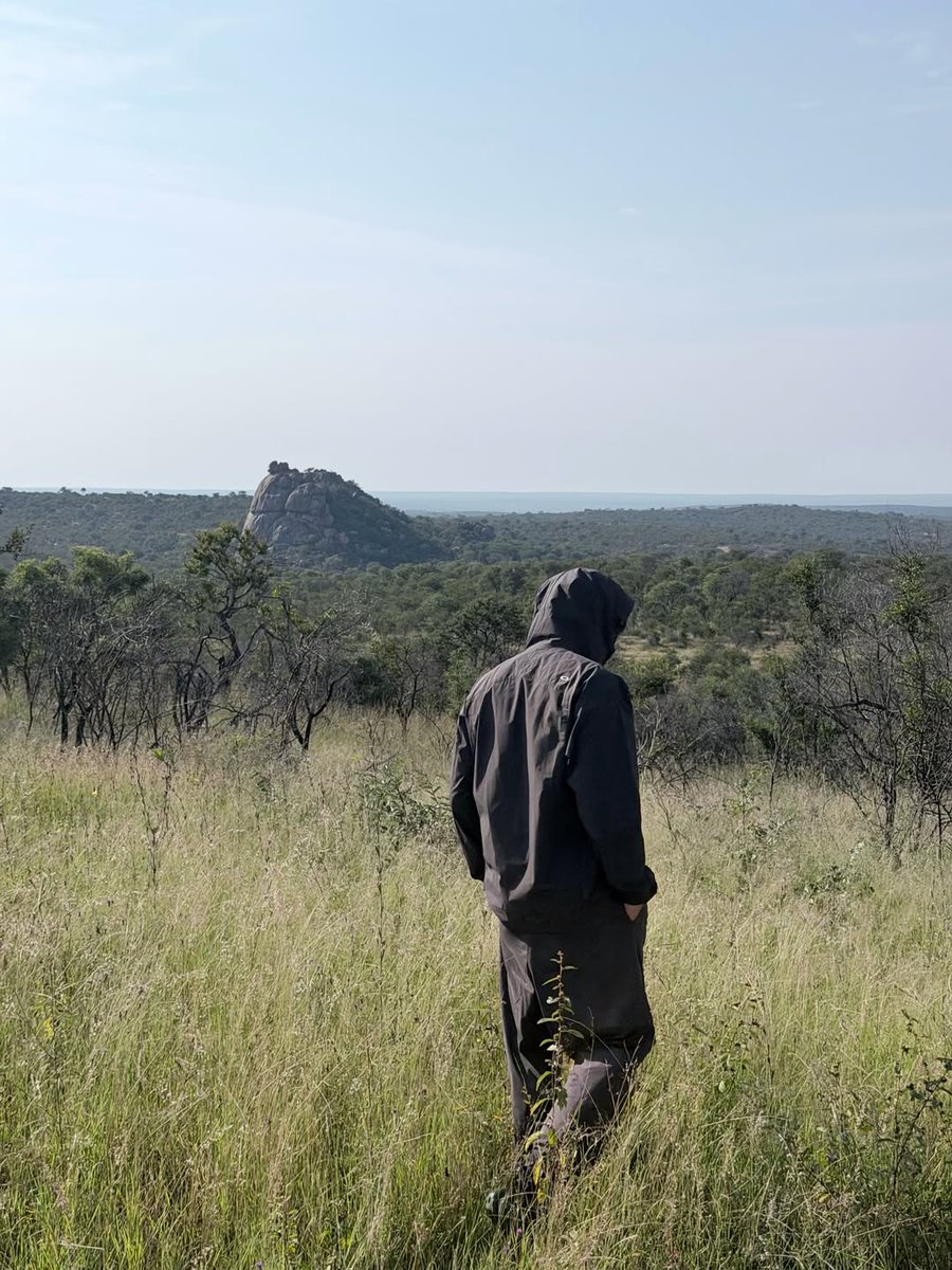 𝕠𝕦_𝕒𝕞_𝕚 tweet media