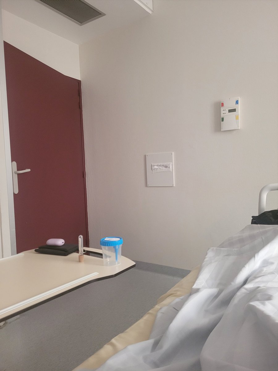 smiley chat 🔻 tweet media