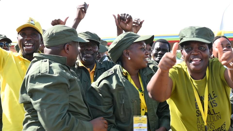 President Yoweri Museveni supported innovative approaches to healthcare delivery, including task-shifting to address staffing gaps. #WhyUgDecidedM7