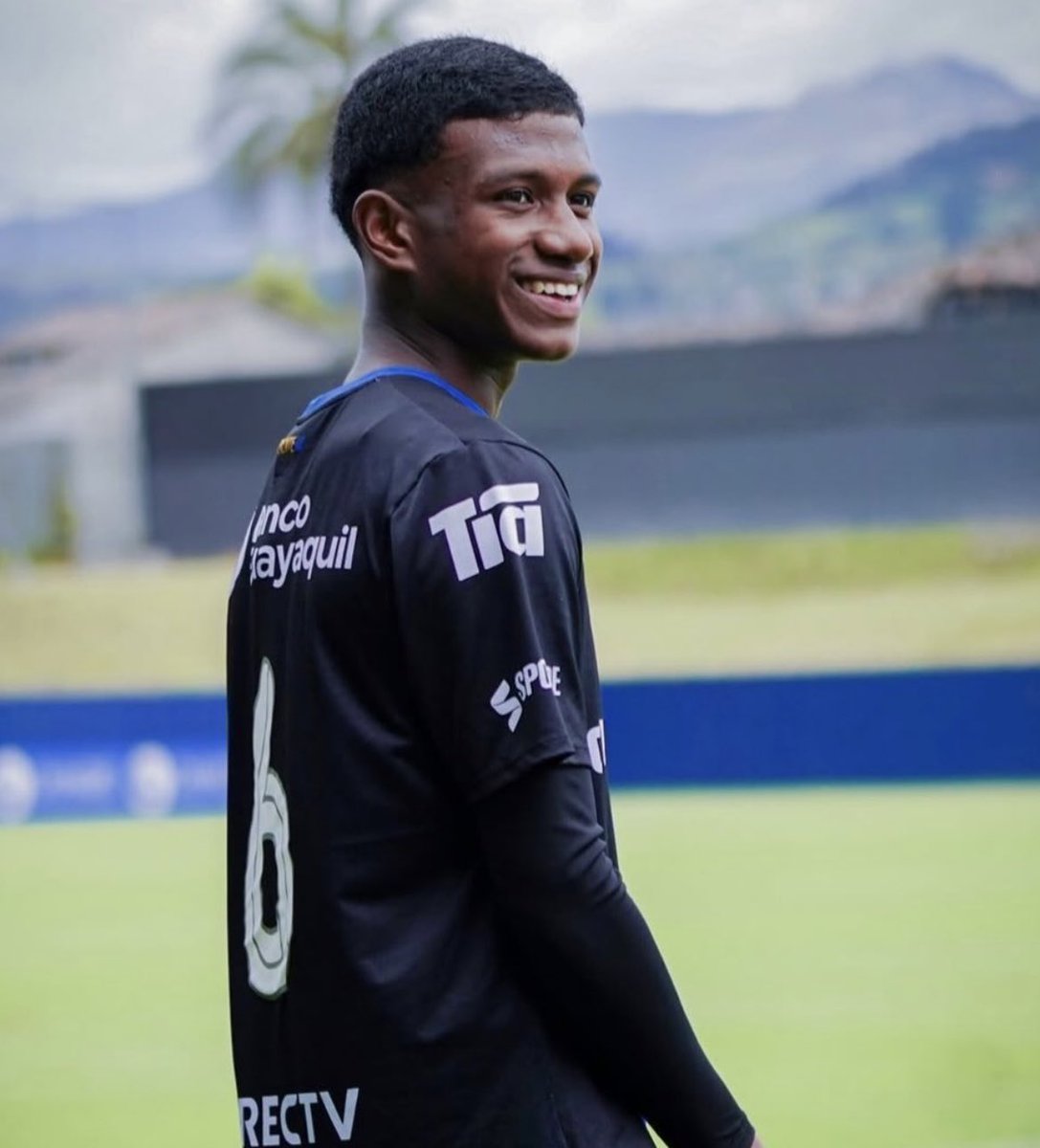 Bence Bocsák tweet media