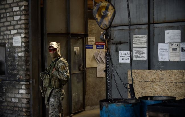 Maks_NAFO_FELLA's tweet image. ☢️ Russian soldiers act as test subjects for testing shells and chemicals on themselves, - proekt. media

The Russian Research Institute of Military Medicine proudly publishes such facts. For example, the director of the institute, Sergei Chepur, told the media that secret drugs