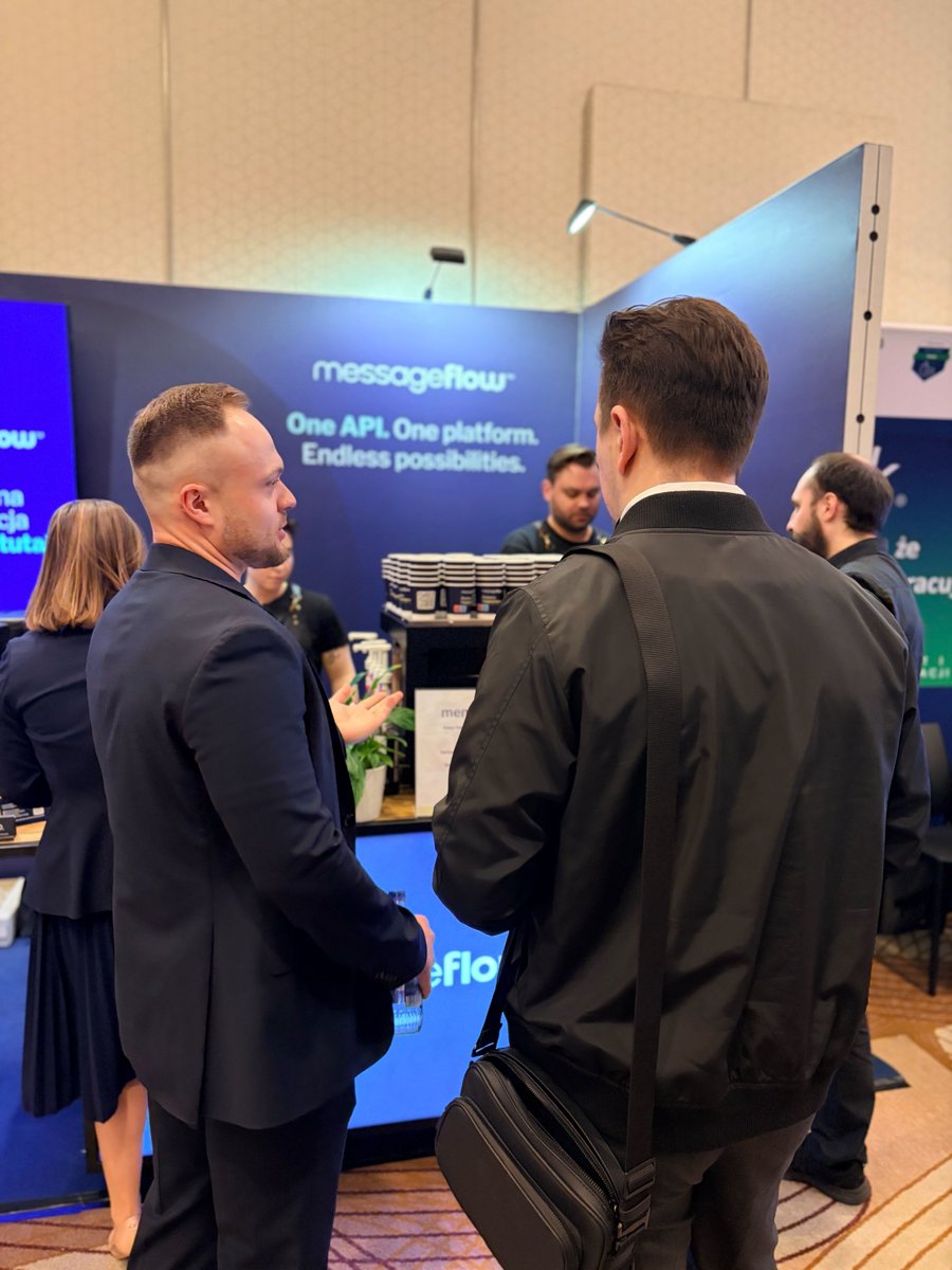 MessageFlowApp's tweet photo. 1️⃣8️⃣ ścieżek 2️⃣ dni 1️⃣ miejsce

Jesteśmy na @RetailSummitPL żeby porozmawiać o angażującej i konwertującej komunikacji wielokanałowej w branży, zwłaszcza w ujęciu konwersacyjnym.

Kto jeszcze tu jest? https://t.co/EroLm1UCfU