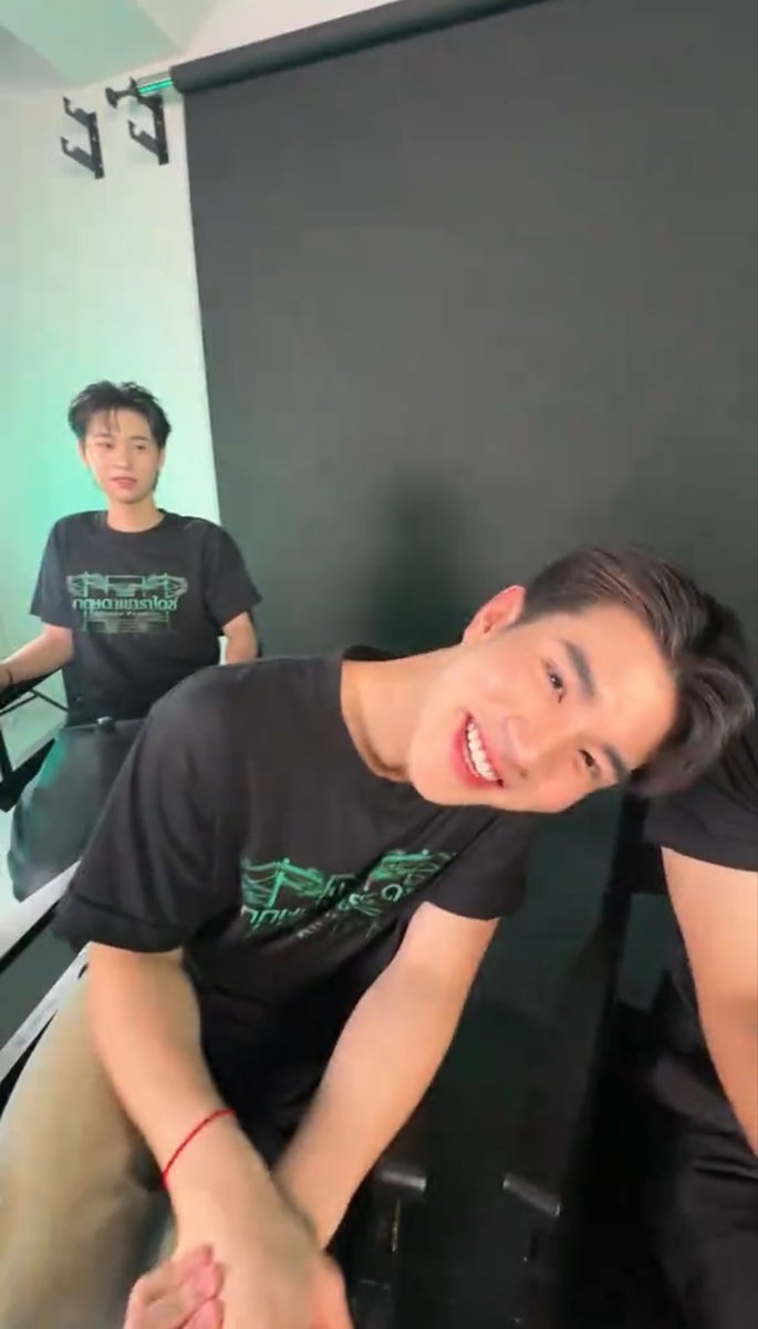 ૮ .• ﻌ - აอินจิ๋ว tweet media