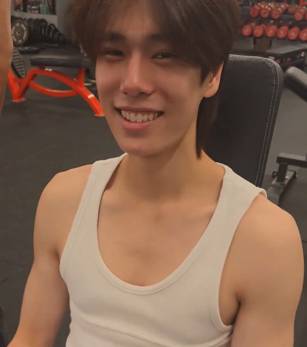 ⎯ หนมปัง 𐙚⋆🍞 tweet media