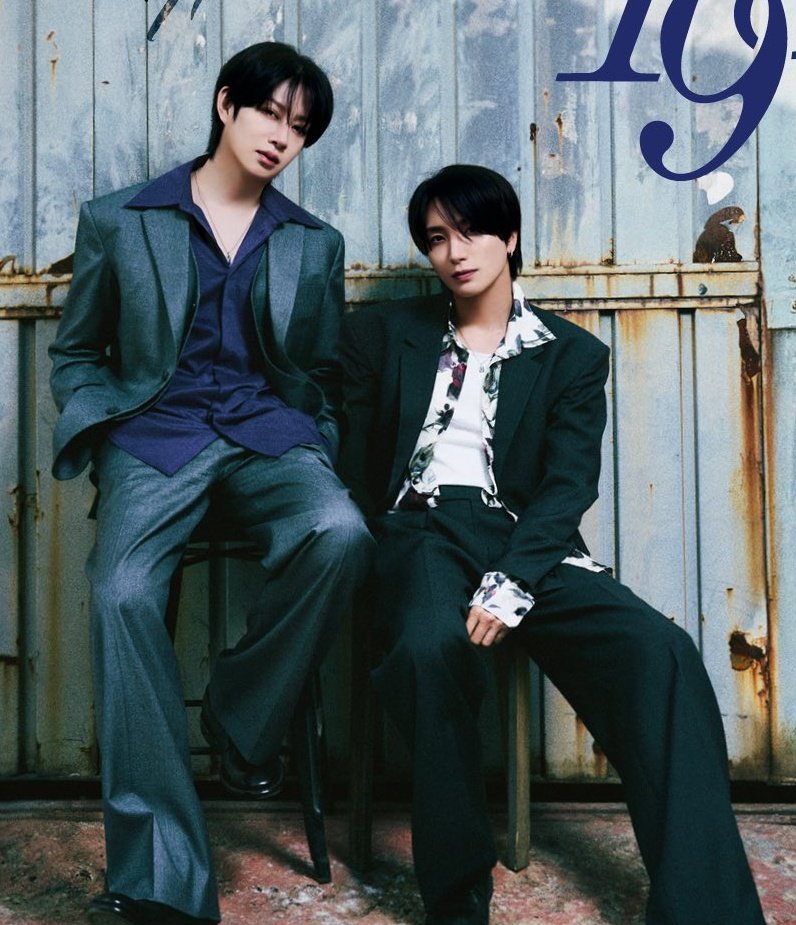 mina #ALIVE 🩵💛🩷 tweet media