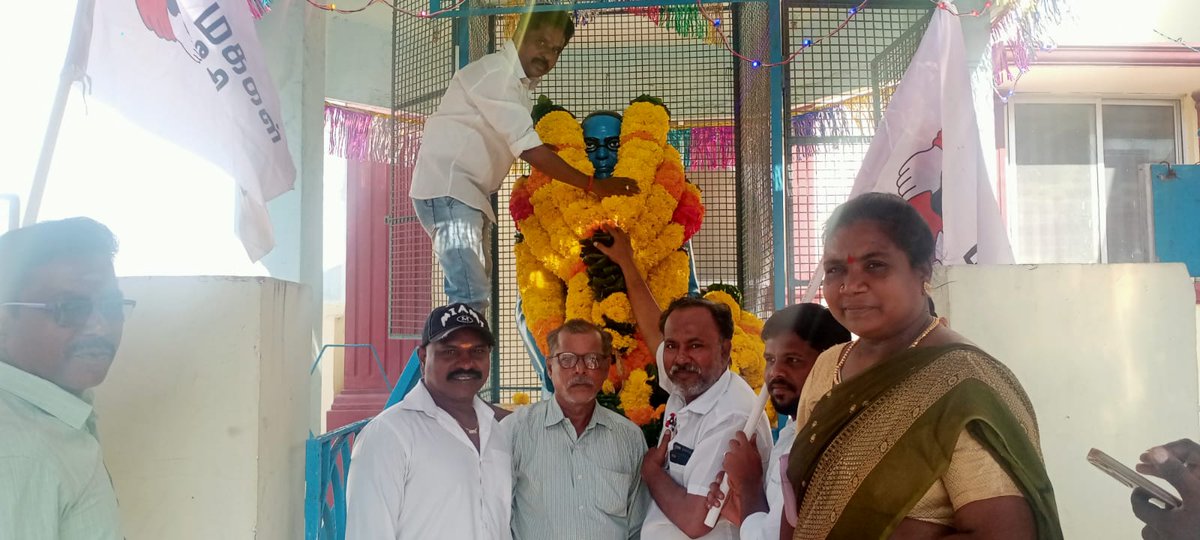 MNMPallavaram's tweet photo. இன்று Dr. அம்பேத்கர் அவர்களின் பிறந்தநாளை முன்னிட்டு அண்ணாற்கு பல்லாவரம் மய்யம் சார்பாக கூட்டணி கட்சிகளுடன் இனைந்து மலர் மாலை அணிவித்து மரியாதை செய்யப்பட்டது. @maiamofficial 
@MouryaMNM @sentharu https://t.co/hzzAWHGCwG