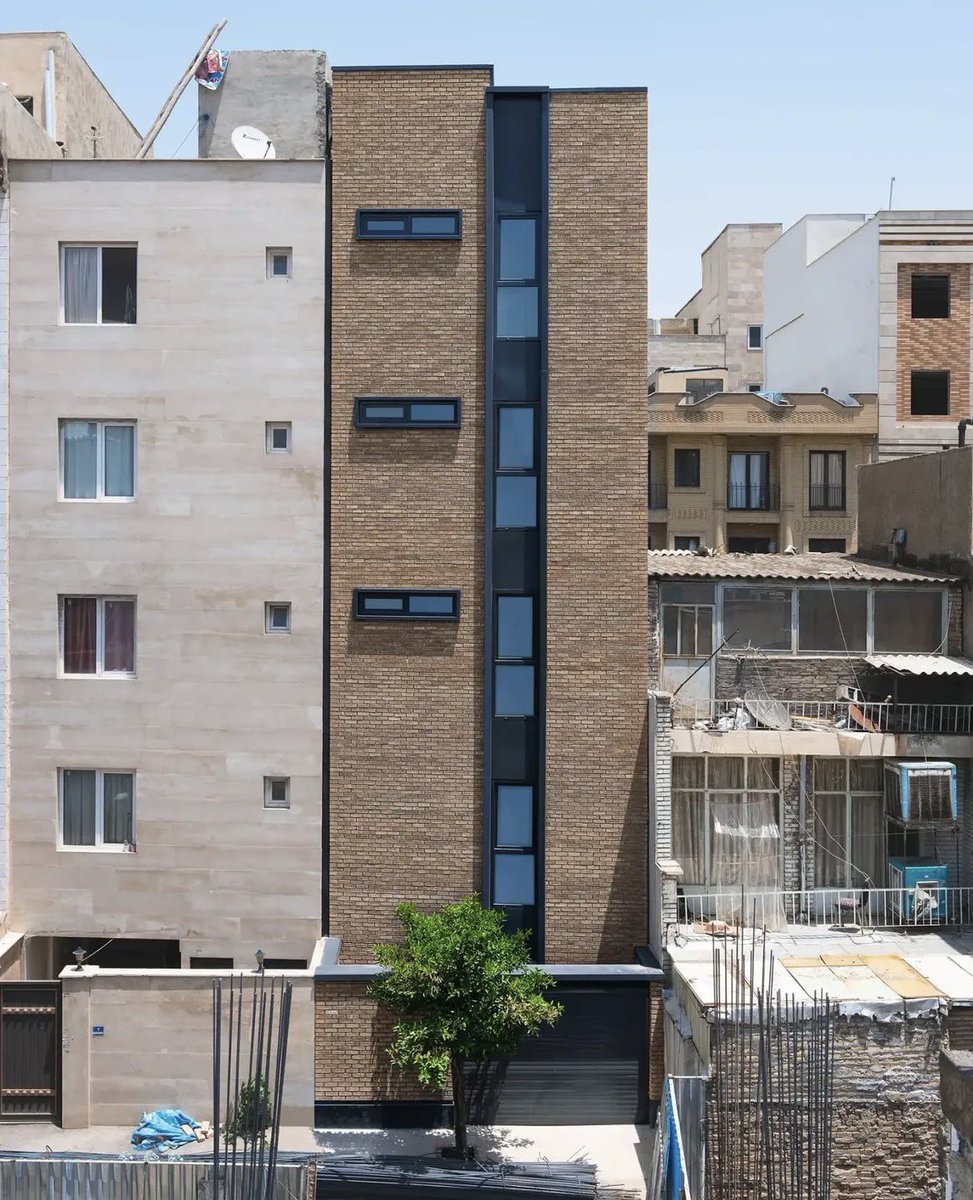 SustainableTall's tweet image. Cute brick infill housing, creating 4 apartments on a tiny 55m2 site in Tehran, Iran

By Tehran Platform Design Studio
