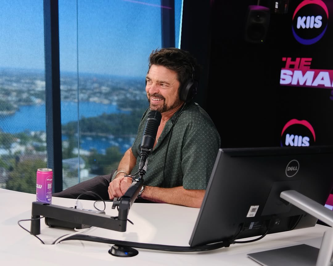 ButcherRising's tweet photo. π€#karlurban on air at #smallzyshow in #Sidney today
#theboys https://t.co/0xhXxlLKyE