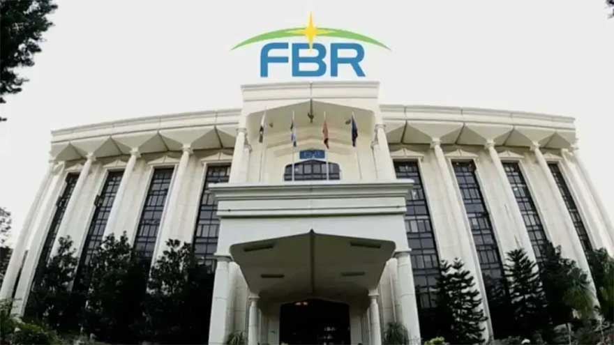 pakco_updates's tweet image. #April15
3. #FBR's unresolved tax cases has climbed to more than Rs5.4Tn, marking a sharp rise over the past 2 years. PM #ShehbazSharif expressed dissatisfaction and directed to accelerate this. Meanwhile #IMF made it mandatory to collect Rs 300Bn from pending cases.
#Pakistan