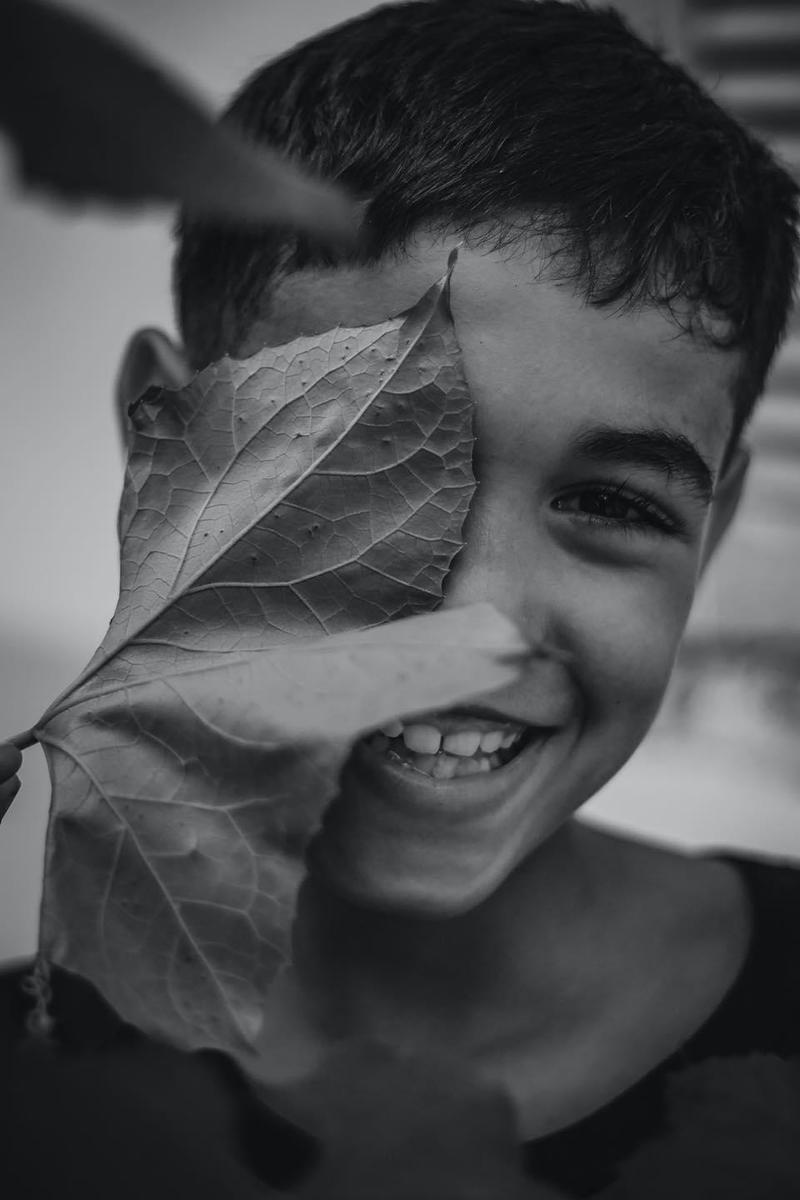 AdelAliBinAli's tweet photo. المحظوظون ثلاثة :

الأول : من ترك الدنيا قبل أن تتركه
الثاني : من بر والديه قبل أن يفارقوه
الثالث : من أرضى خالقه قبل أن يلقاه. https://t.co/QDMoXjrLv5