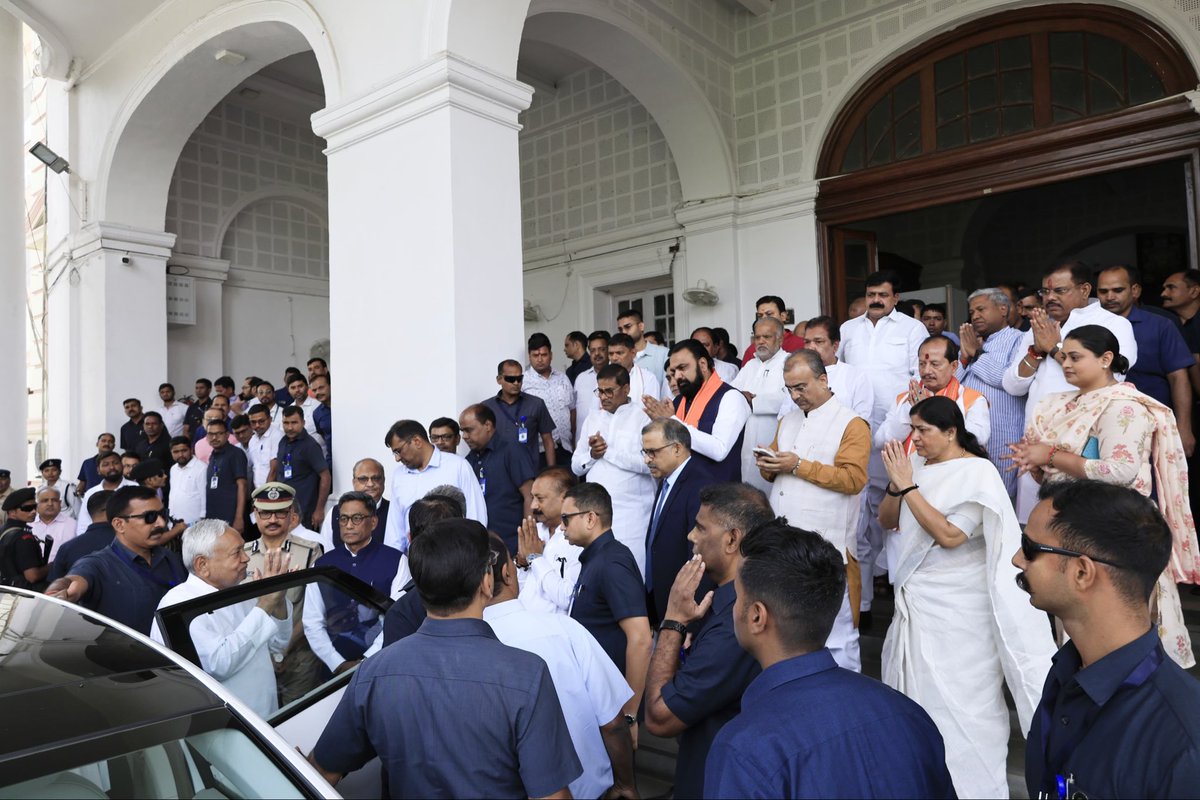 rakeshhkumar's tweet photo. The end of an era in Bihar politics, as Nitish Kumar says goodbye after his final cabinet meeting.
#Nitishkumar https://t.co/u8NjUEYplz