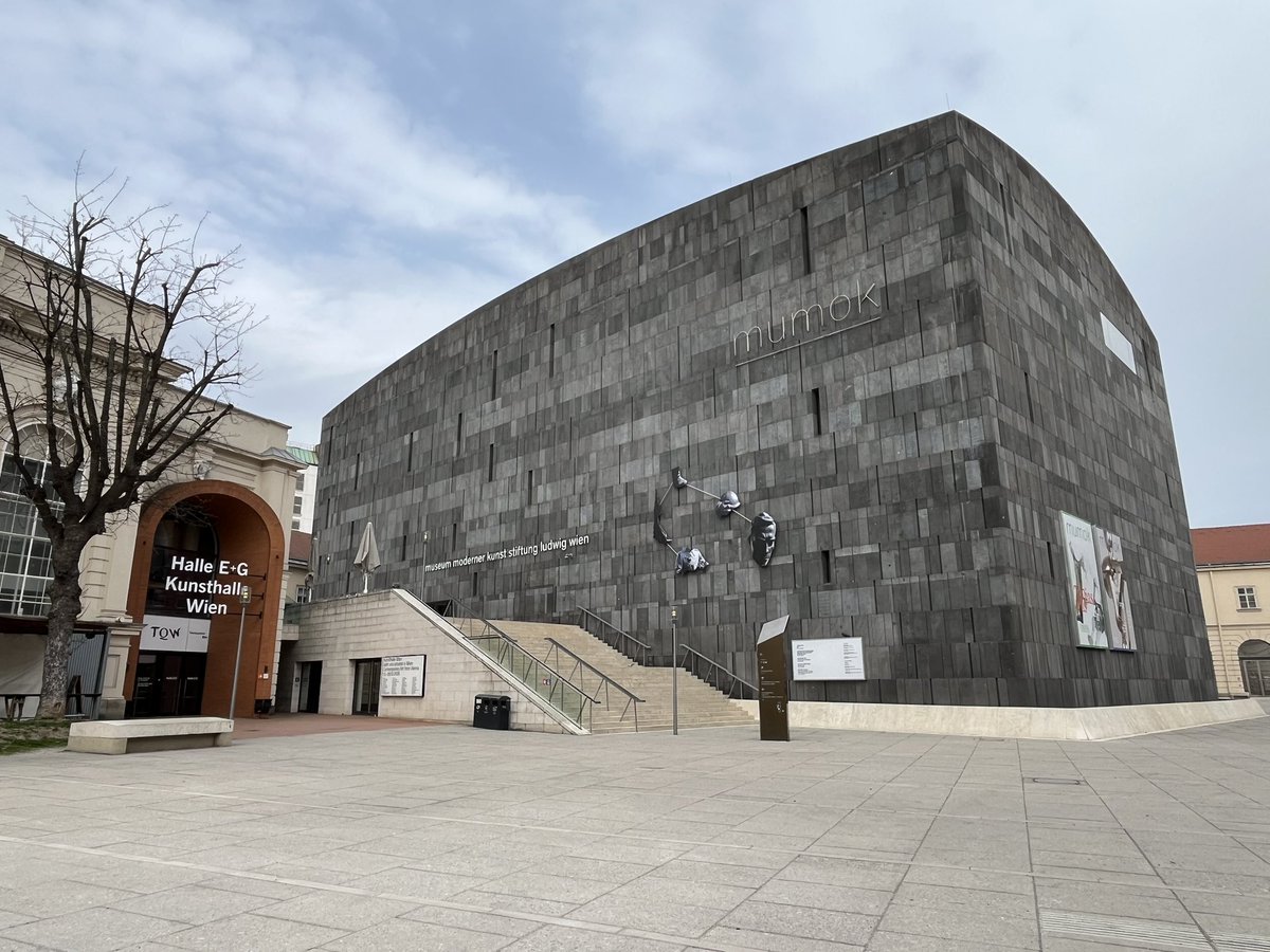 Daniel Landau tweet media