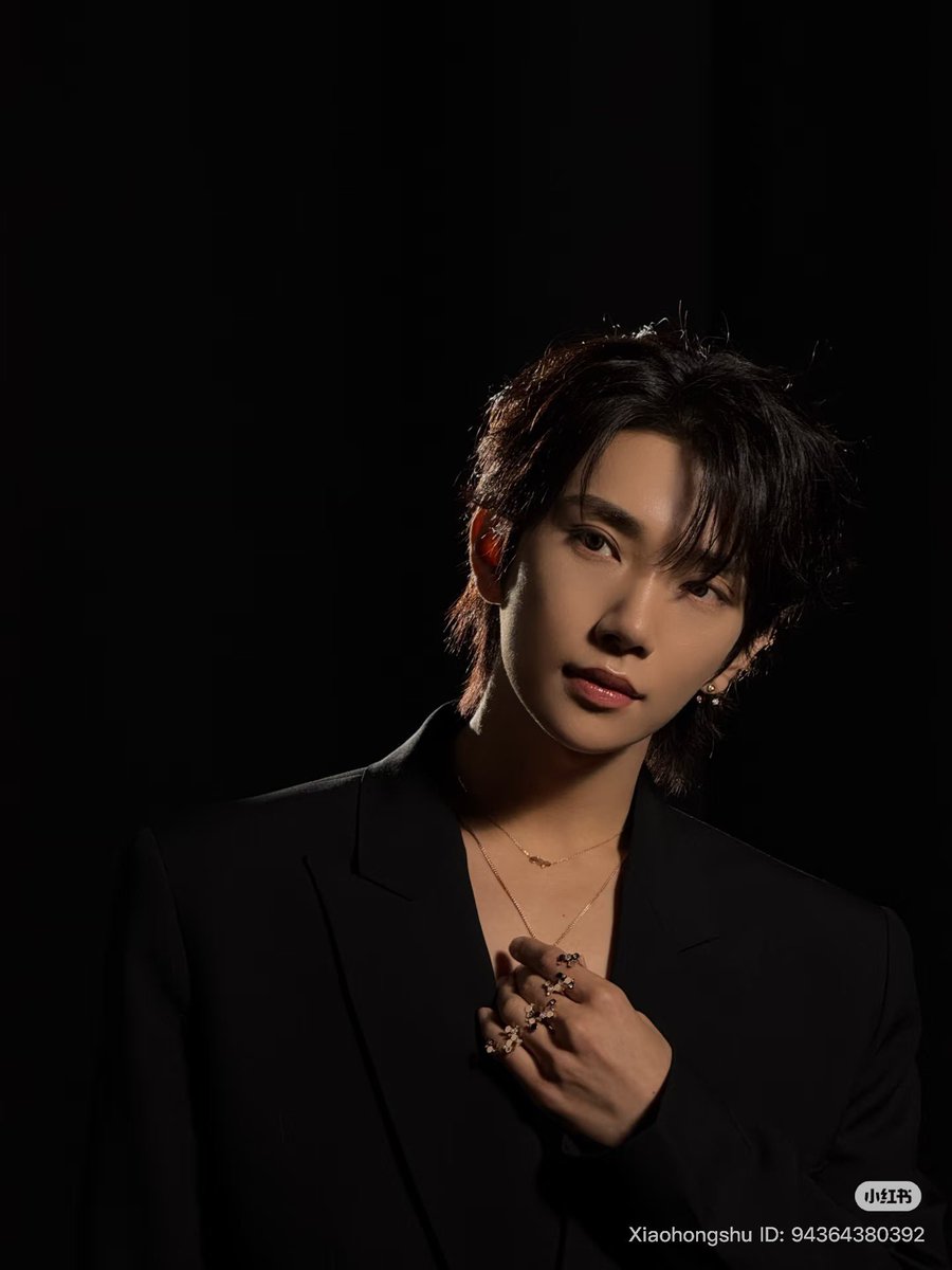 joshua xhs update! 🖤🤍 #조슈아