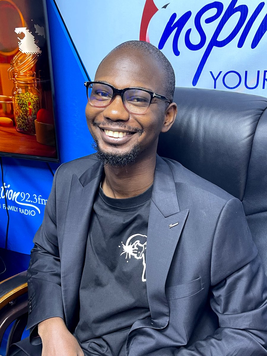 IFM923's tweet photo. LIVE NOW: 

Paper View with @smartex007 | @EmmaUji20 | @azuosumili (On Dial) 

TUNE IN ... 

#paperview #news #politics #YourNo1FamilyRadio https://t.co/7N6aOLXhsh