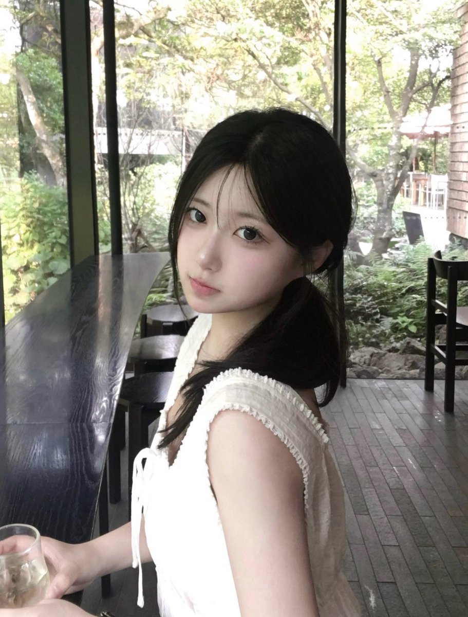 mongyyng's tweet photo. 새삼 여름이 오는게 느껴져서… 작년 제주도 여행 추팔 중 https://t.co/hvtjqYIUag