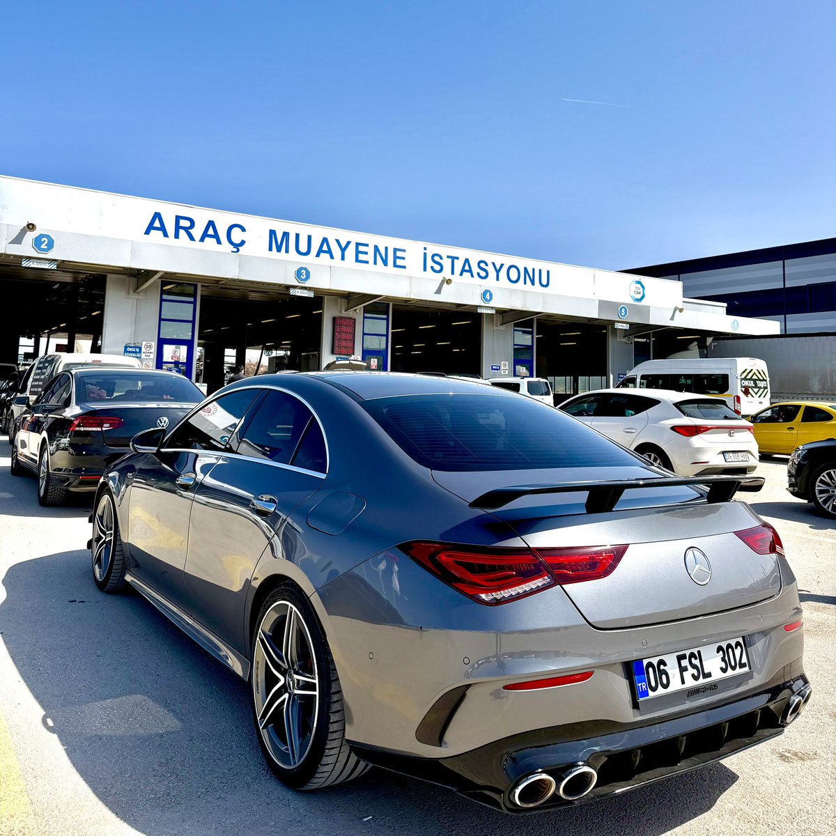 Yeşil Rolex tweet media