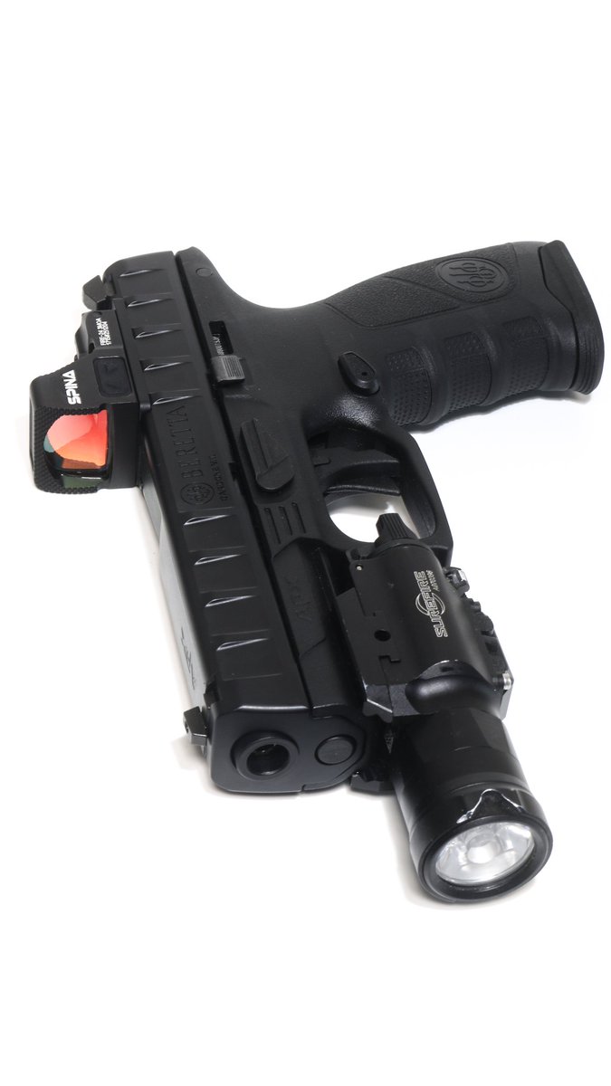 mimunob's tweet photo. 45%offという狂った値段のspina optics　fire24がようやく届いたのでAPXに装着！
ドット、サークル、ドット+サークルと3種類から選べるんだけど、ハンドガンだとドット一択なのよね、自分の場合。同社のscorner proより小振りだけど、視認性に文句無し。
#KSC #SpinaOptics https://t.co/4OjPV0OcTD