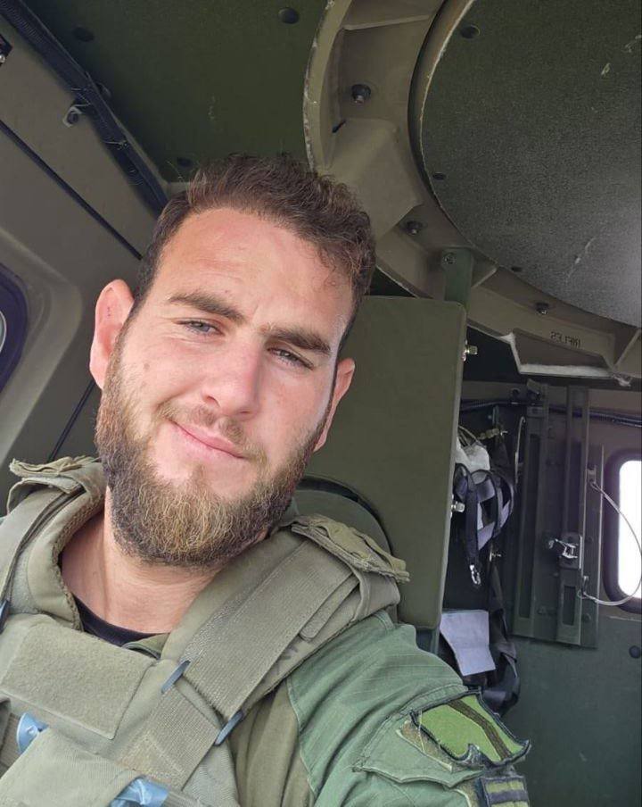 JafariaTvEng's tweet photo. An Israeli soldier was killed and three others were injured in a battle in southern Lebanon https://t.co/X85A06jIU7
