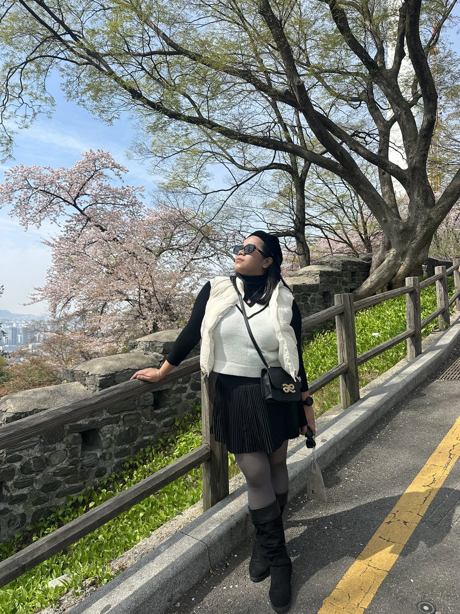 jelaireynoso's tweet photo. Day 2 of #ANGGEtaway 🇰🇷
Another day for #ANGGEtup with another HOLB bag🐰 https://t.co/KjcbovnT3s