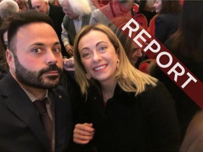 Millare70's tweet image. Ma pensate a chiarire i rapporti tra FdI e il clan senese #report