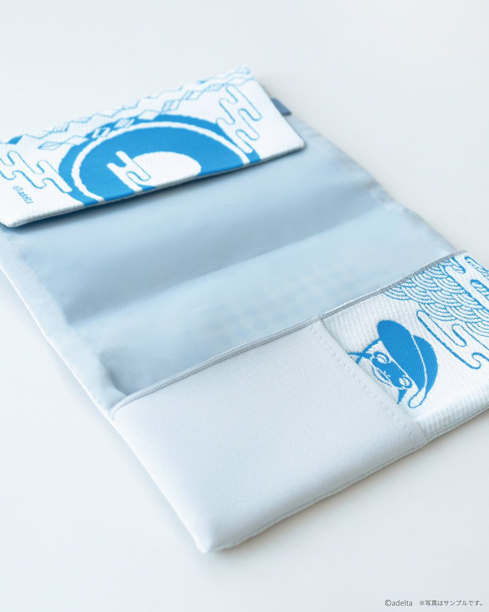 【『古書店街の橋姫』フレグランス ・ ブックカバーセット】

梅鉢堂でもらえるかも…？なデザインのブックカバー✨
内側のポケットには、栞を入れられます。
香りをつけて、玉森たちとの読書時間をお楽しみください📖

primaniacs.com/information/20…
#古書店街の橋姫