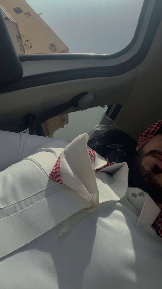dn_1p's tweet photo. لكَ ضلوعَي واهدابيّ منزال و ذَرا.. https://t.co/I5L4aJOIXF