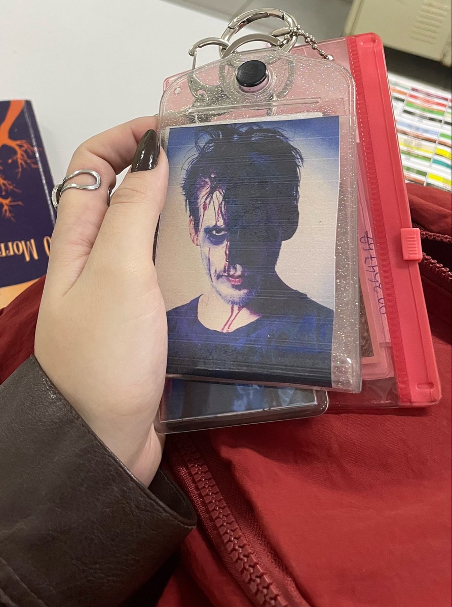 mary goore tweet media