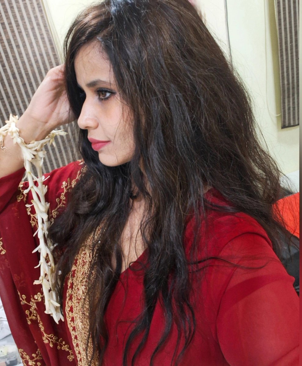 spinixmeow's tweet image. Search love Like a river searches for the ocean...❤️❤️❤️
#alone #power #love #Tuesday #workhard 😇