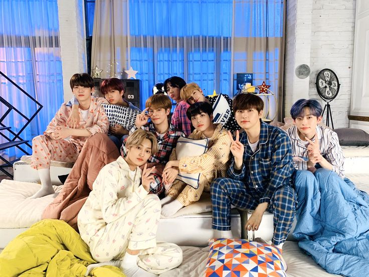 aya 🐍 tweet media