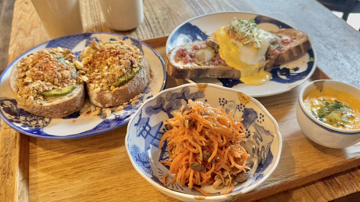 k__sqsq's tweet photo. 👶🏻📍 bricolage bread&amp;co.｜六本木

早い時間からあいているから、朝のお散歩に☀️(混まない早めの時間がおすすめ)コンビーフエッグベネディクトが美味しい🫶🏻

☑︎(基本)7:00オープン
☑︎ベビーカー横付けOK
☑︎ベビーチェアあり
☑︎六本木ヒルズ目の前→おむつ替え安心
☑︎デカフェ対応あり https://t.co/OKUD6eyVNU