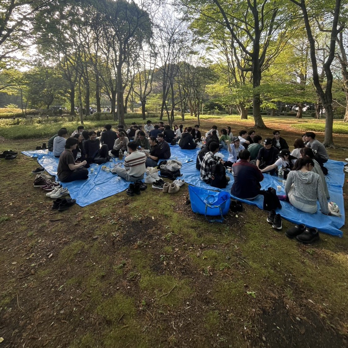 Forward_waseda's tweet photo. 4/11（土）にお花見🌸を実施しました！
（※花はだいぶ散っていましたが…😂）
当日は、投資の話はもちろん、
大学生活の話でも大盛り上がり！🙌
和やかな雰囲気の中で、
たくさん交流できる楽しいイベントとなりました😊✨

ご参加いただいた皆さん、ありがとうございました！ https://t.co/I56iSbdqly