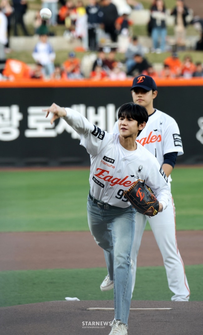 라율🪽 tweet media