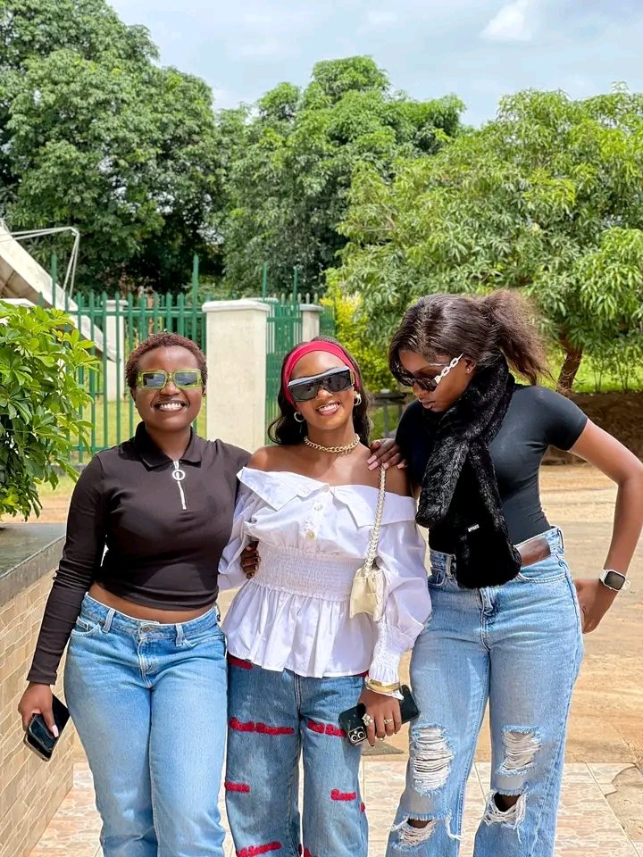 Tink Oana 💫 tweet media