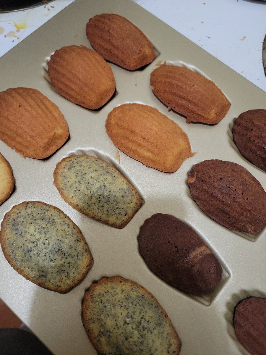 Butterniphe's tweet image. I LOVE BAKING!!!!! YIPPEEEE #baking