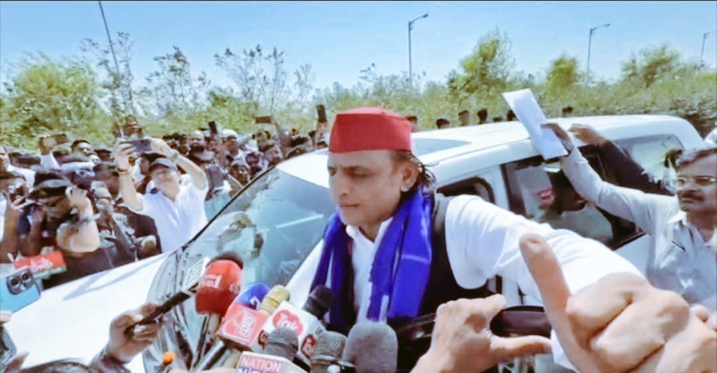 पवन tweet media