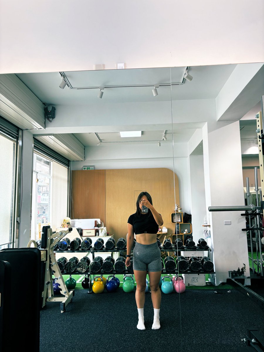 𝟎𝟑：𝟒𝟔 tweet media