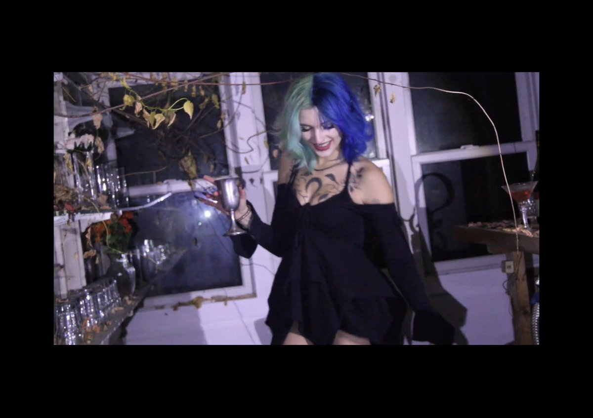 ♡ 𝒱𝒾𝑜𝓃𝑒𝓁𝓁𝑒 ♡ tweet media