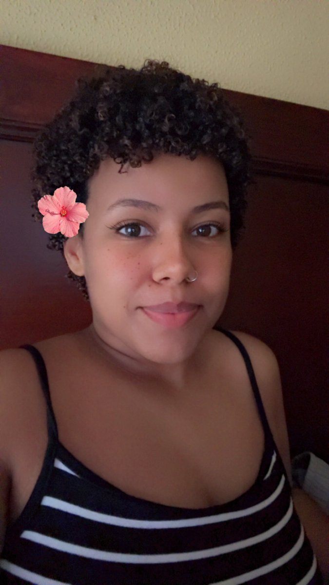 keymivalerio's tweet photo. Caribbean girl 🌸 https://t.co/FkkoisNiDP