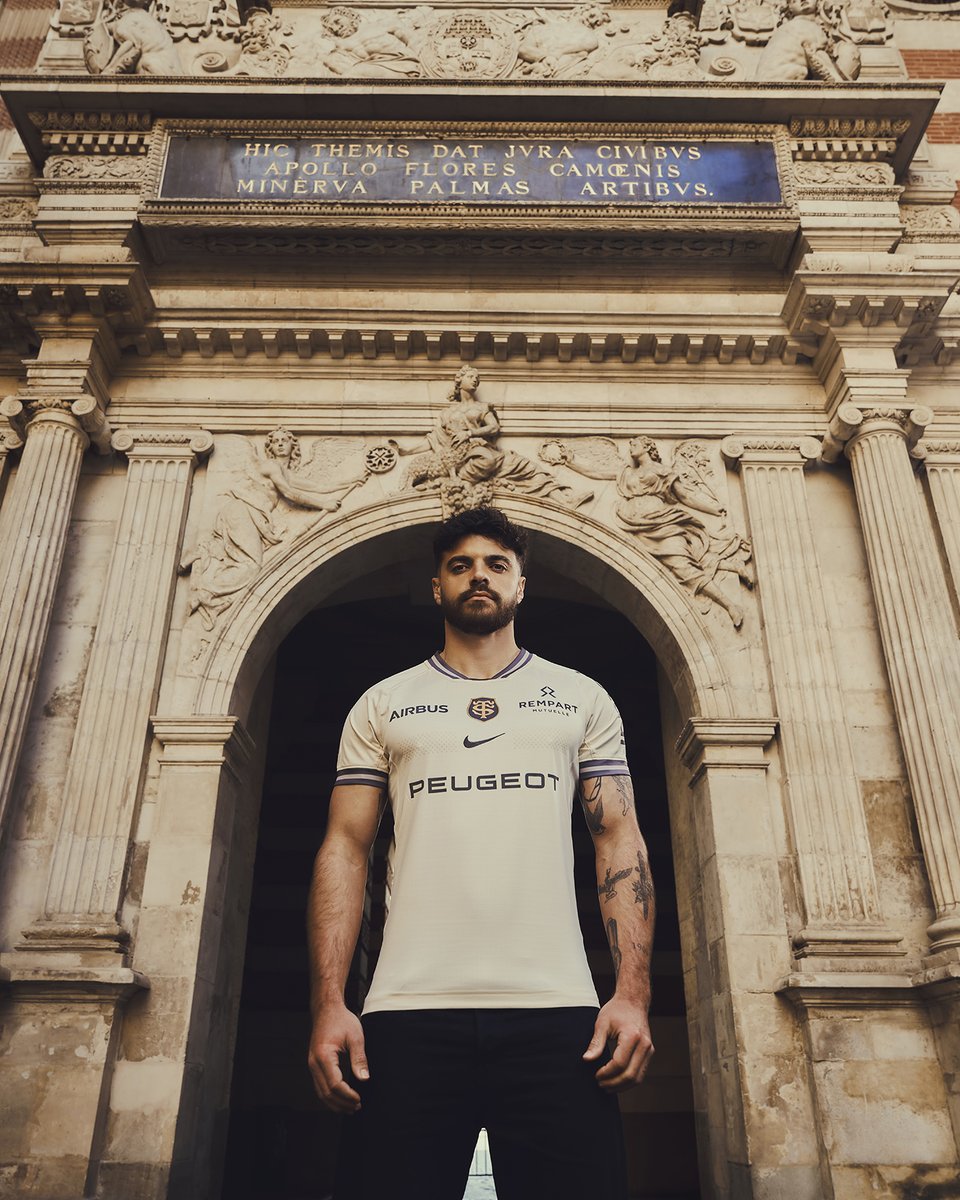 ToulouseFC's tweet photo. Vous aimez ? C’est toulousain ✨

Et unique au monde !

𝐂𝐀𝐏𝐈𝐓𝐎𝐋𝐈𝐔𝐌 🏛️